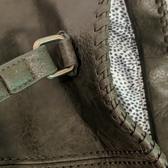 Vegan leather Olive Green tote bag w wallet - Picture 5 of 8